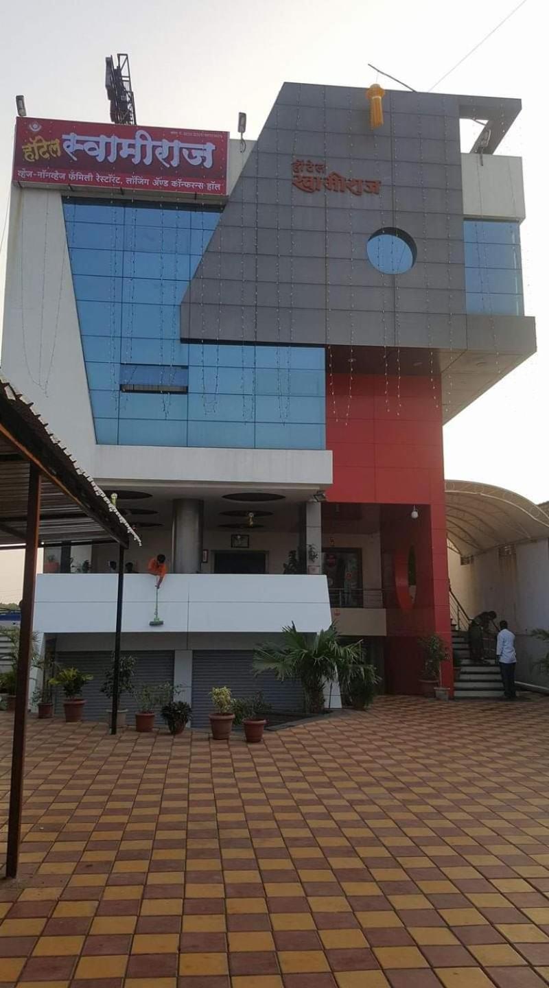 Hotel Swamiraj Indāpur Exterior photo